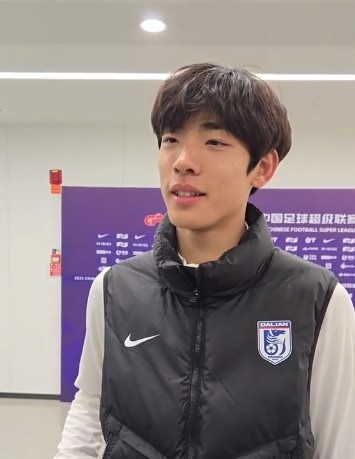  國(guó)青歸來上演中超首秀，朱鵬宇：感覺很好，場(chǎng)上大哥們很支持我