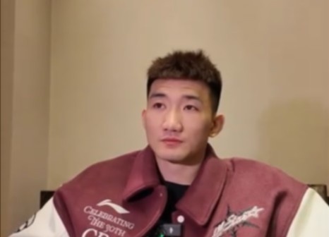  咋形容你和王博的關(guān)系？孫銘徽：像家人 他訓(xùn)練&生活中很照顧我們