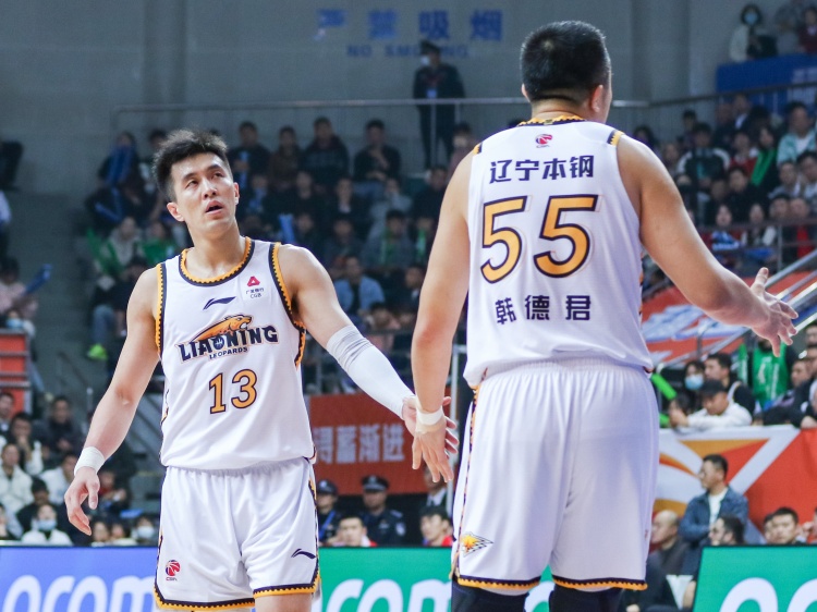  里程碑！韓德君8625分追平郭艾倫 并列遼籃隊(duì)史得分王
