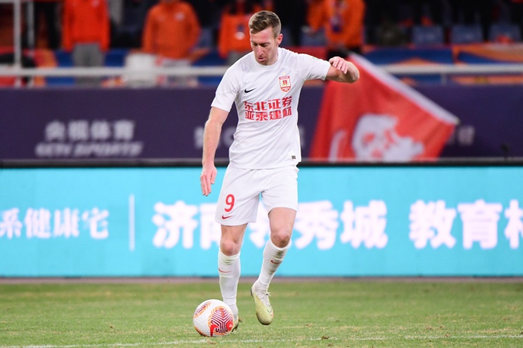  熱身賽：長春亞泰2-1青島海牛 貝里奇、奧莫伊胡安弗破門???