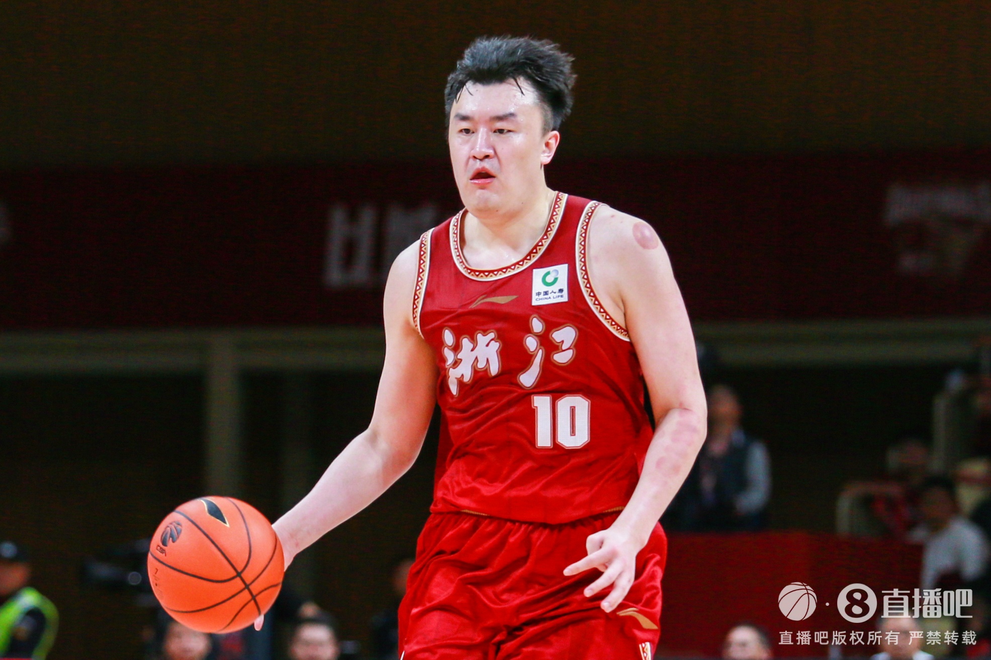  狀態(tài)火熱！劉澤一半場(chǎng)7投5中貢獻(xiàn)11分9板0失誤 正負(fù)值+15